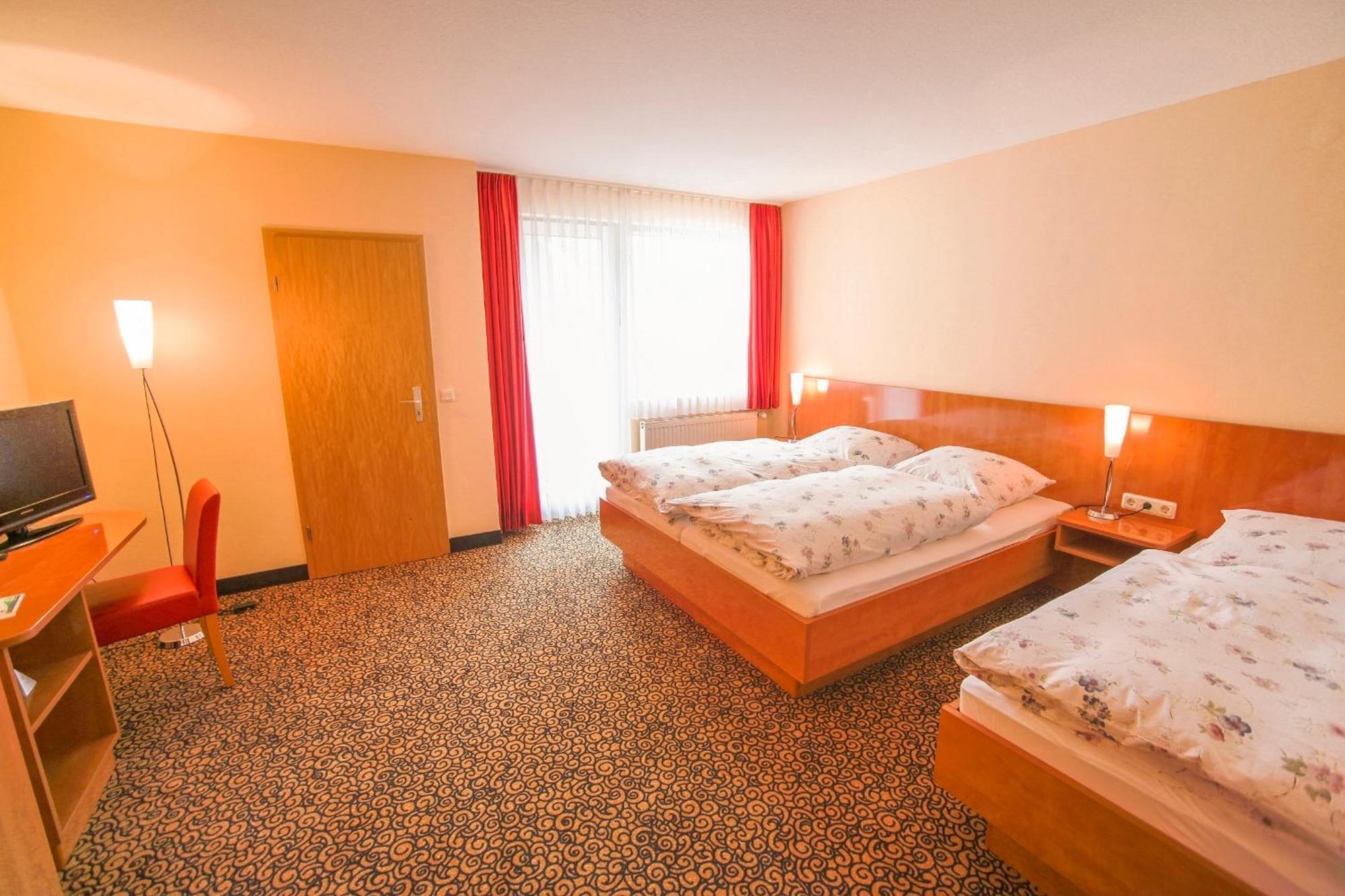 Hotel Matthias Gnarrenburg Zimmer foto